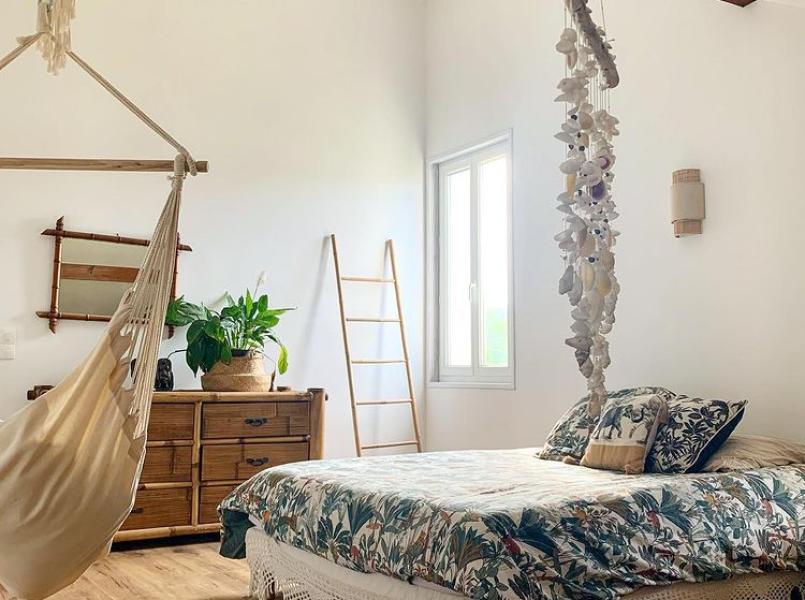 Gerflor Dekor Daintree Brown - Schlafzimmer tropisch Bambusmöbel