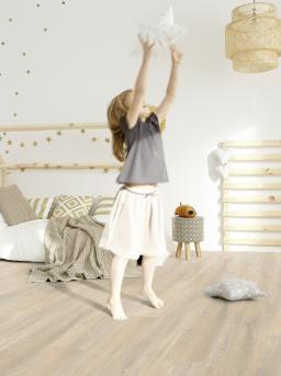 Gerflor Dekor Empire Sand - Kinderzimmer Mädchen mit Stern